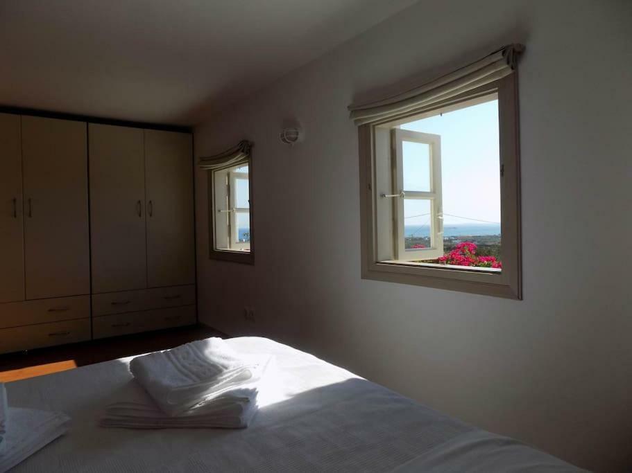 Villa Sunny House With Amazing View For 4+2 Persons Pláka Exterior foto